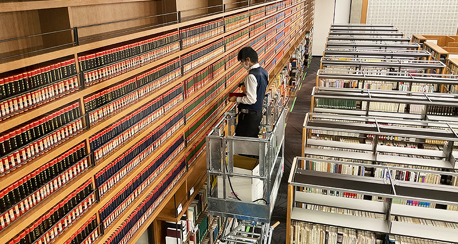 図書館移転事例：駒澤大学様